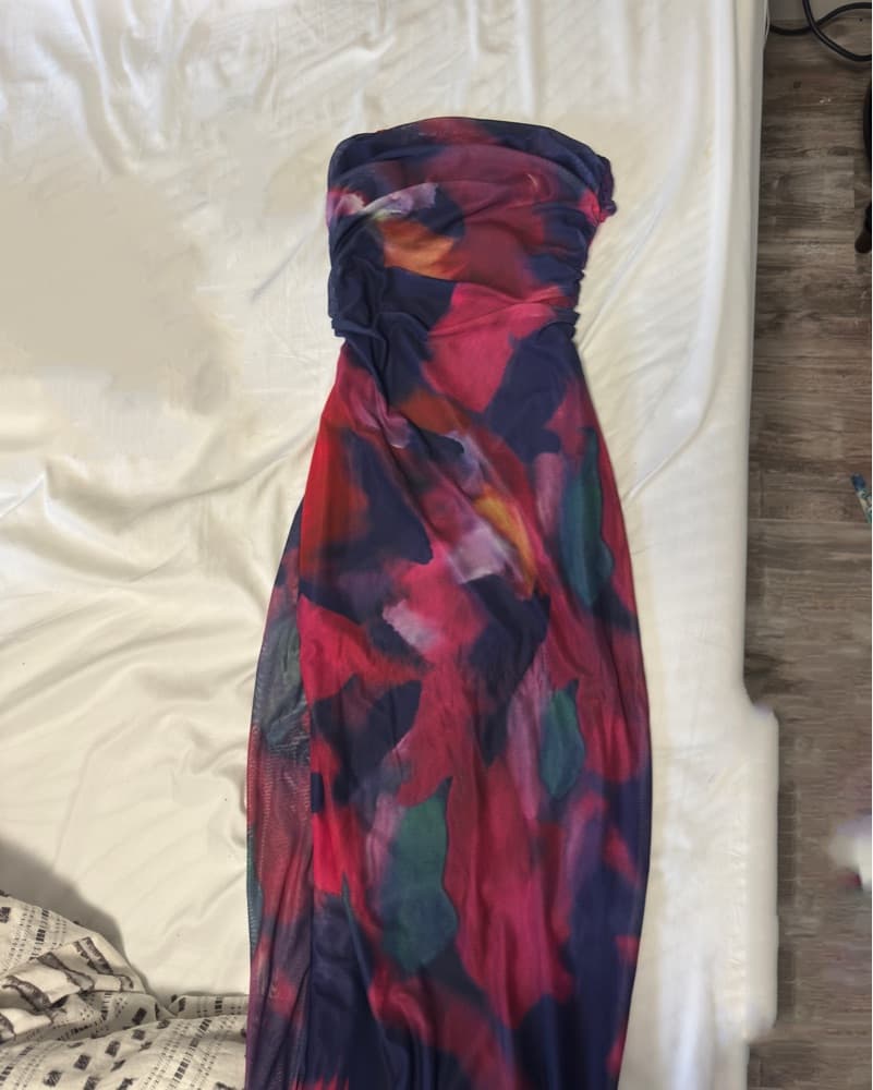 Vibrant Floral Strapless Dress - Image 3