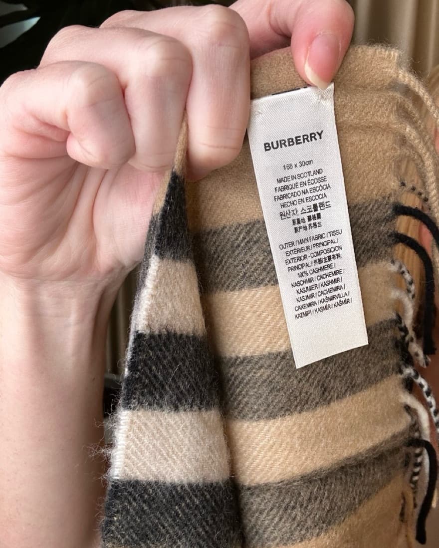Burberry Scarf - Image 4