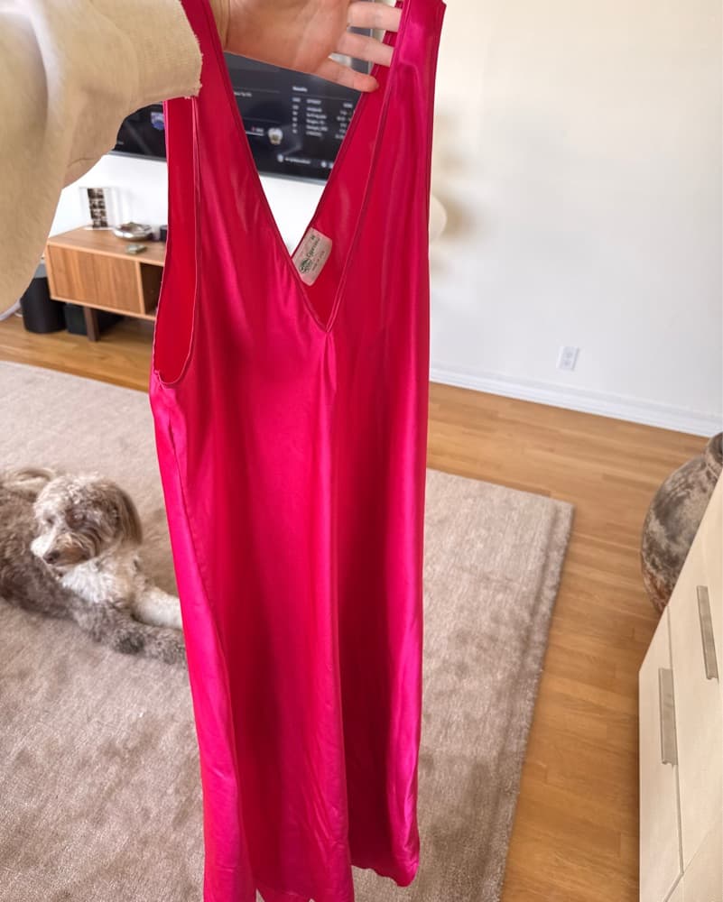 Vibrant Fuchsia Evening Dress - Image 2