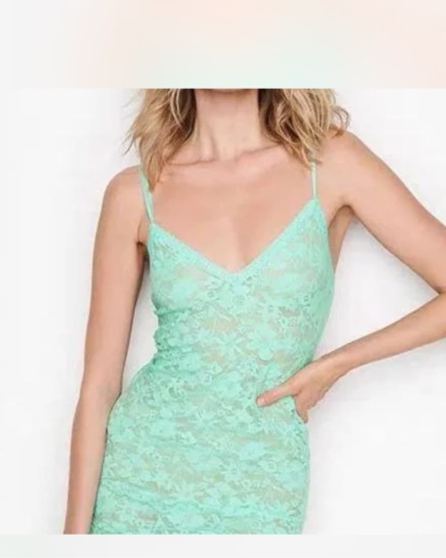 Lace VS slip  - Image 1