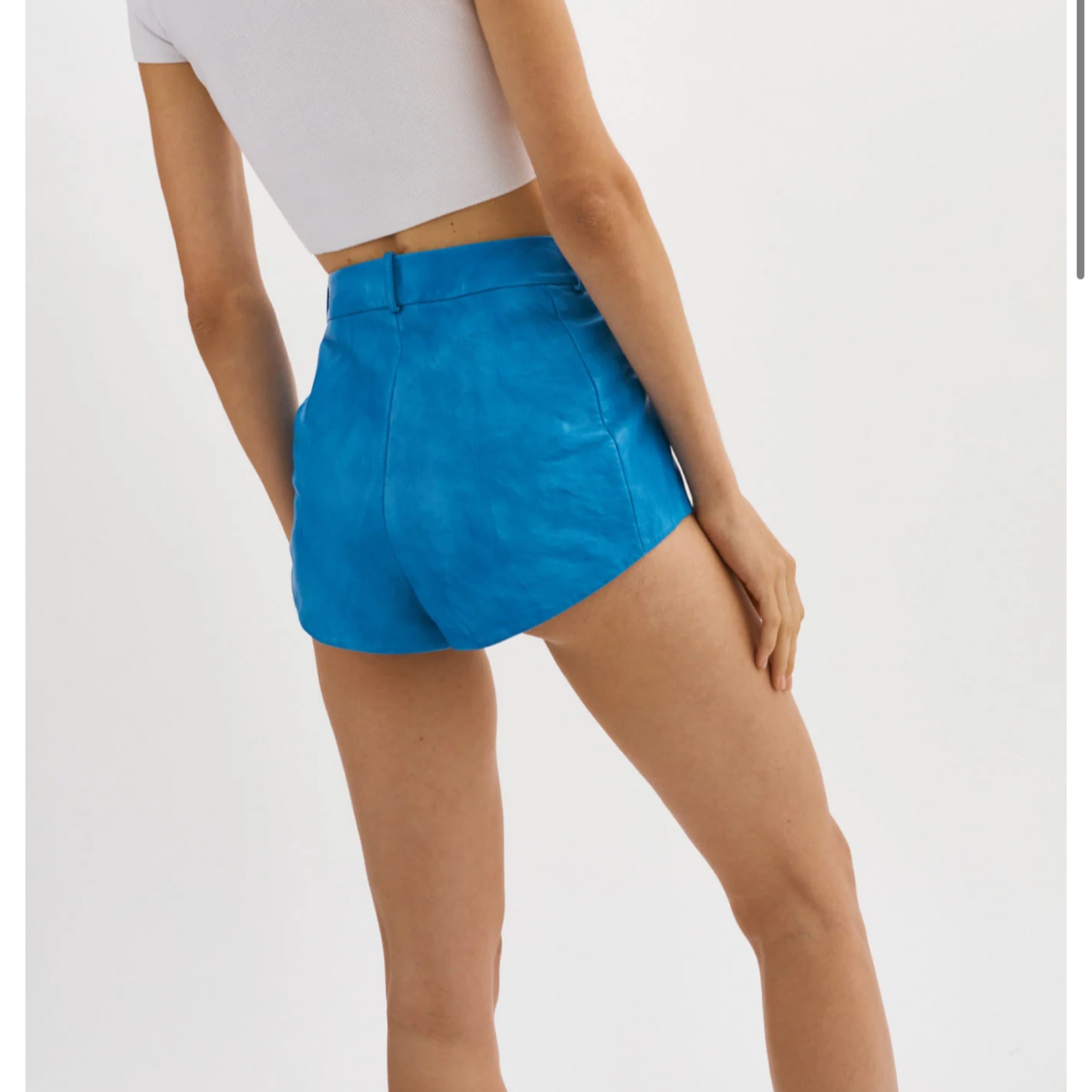 ANNAISE LEATHER HOT SHORTS - Image 2