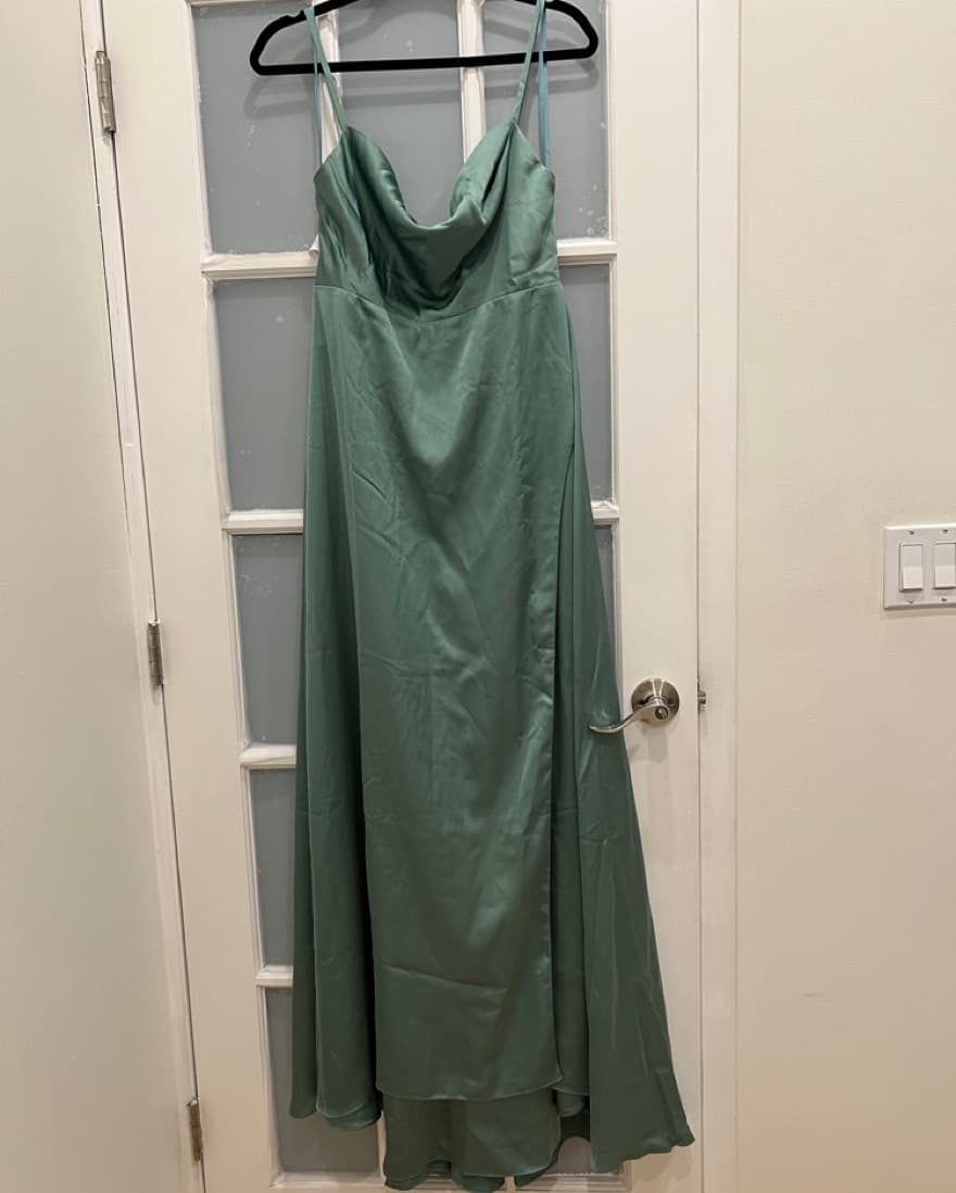 Green Fame + Partner Gown - Image 4
