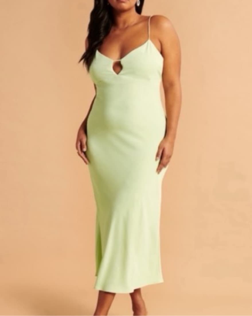 light green key hole midi dress - Image 2