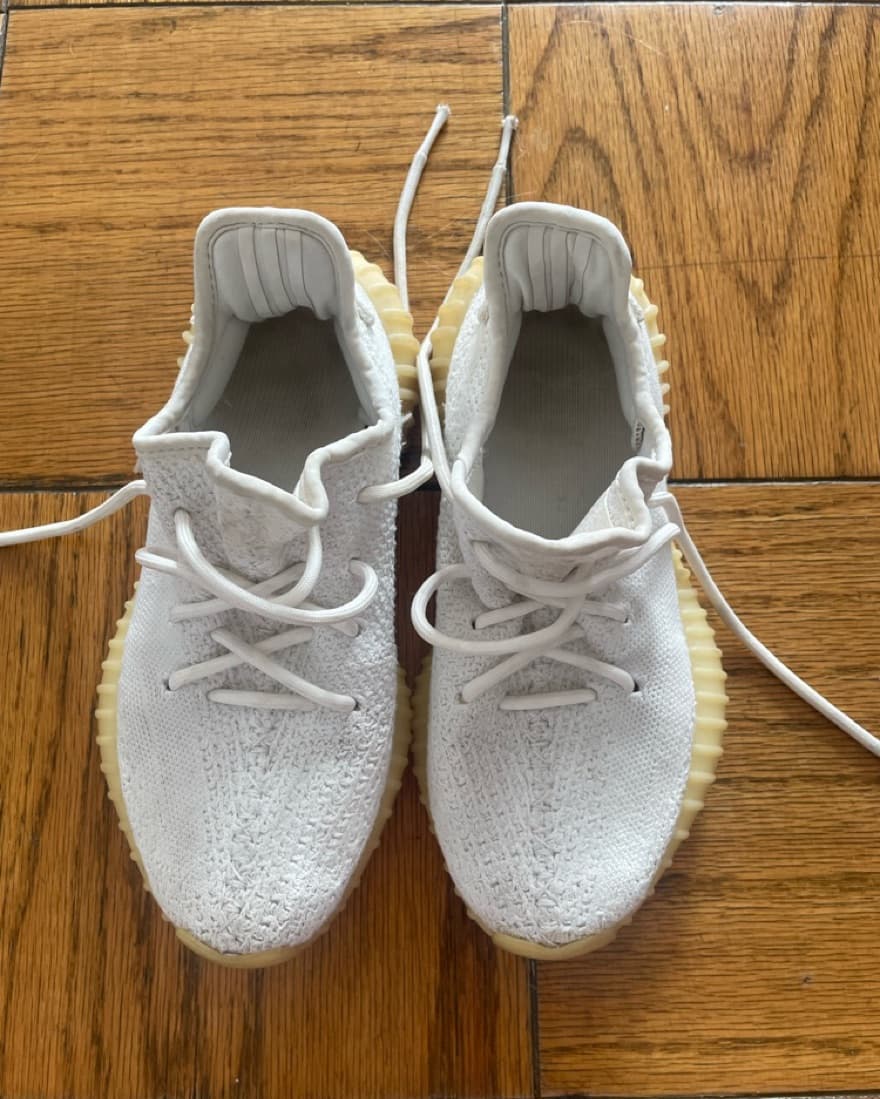 Used Yeezy Boost 350 V2  - Image 3
