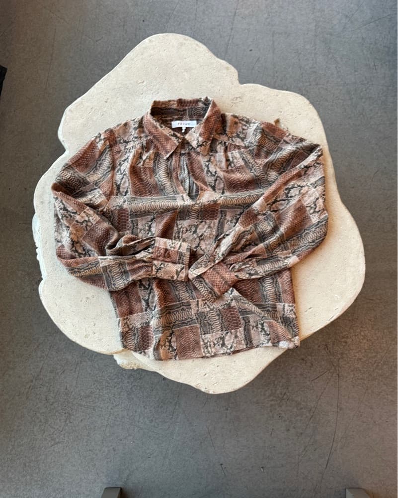 Snakeskin Print Chic Blouse Frame denim - Image 3