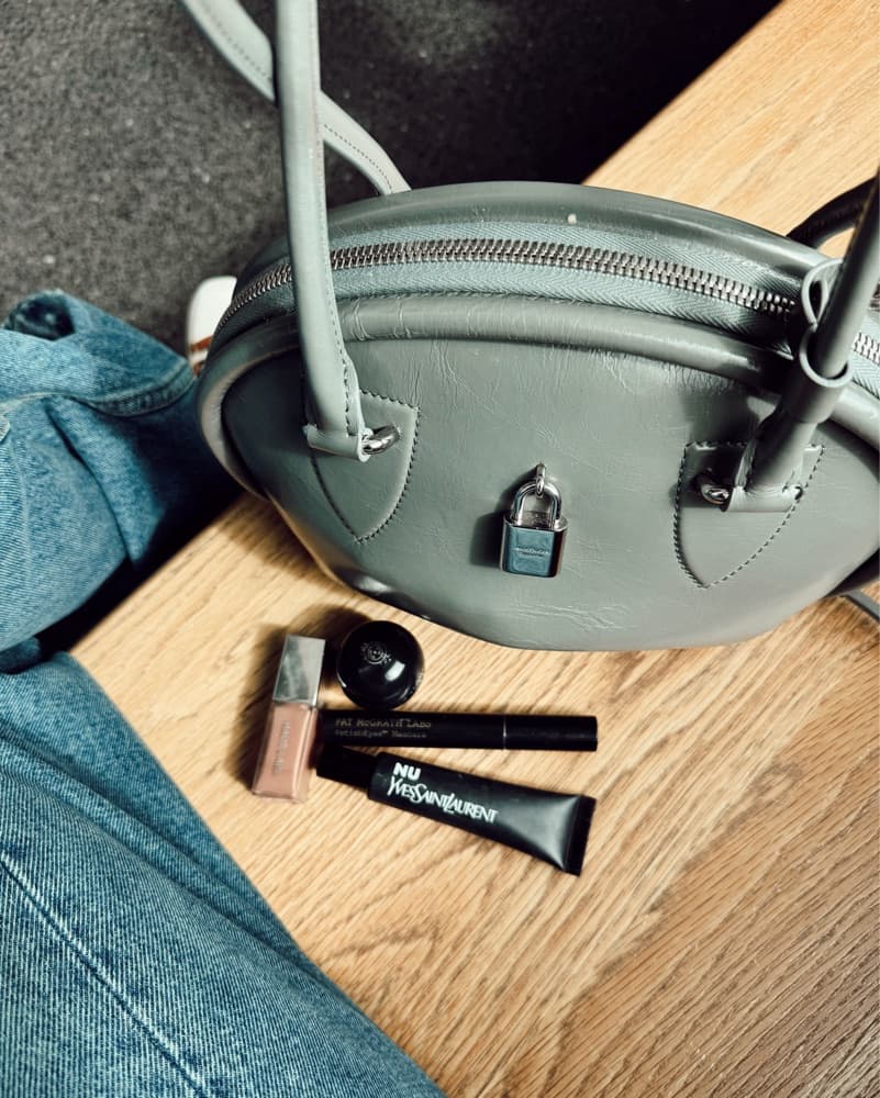 Charli XCX Bag From Acne - Image 2