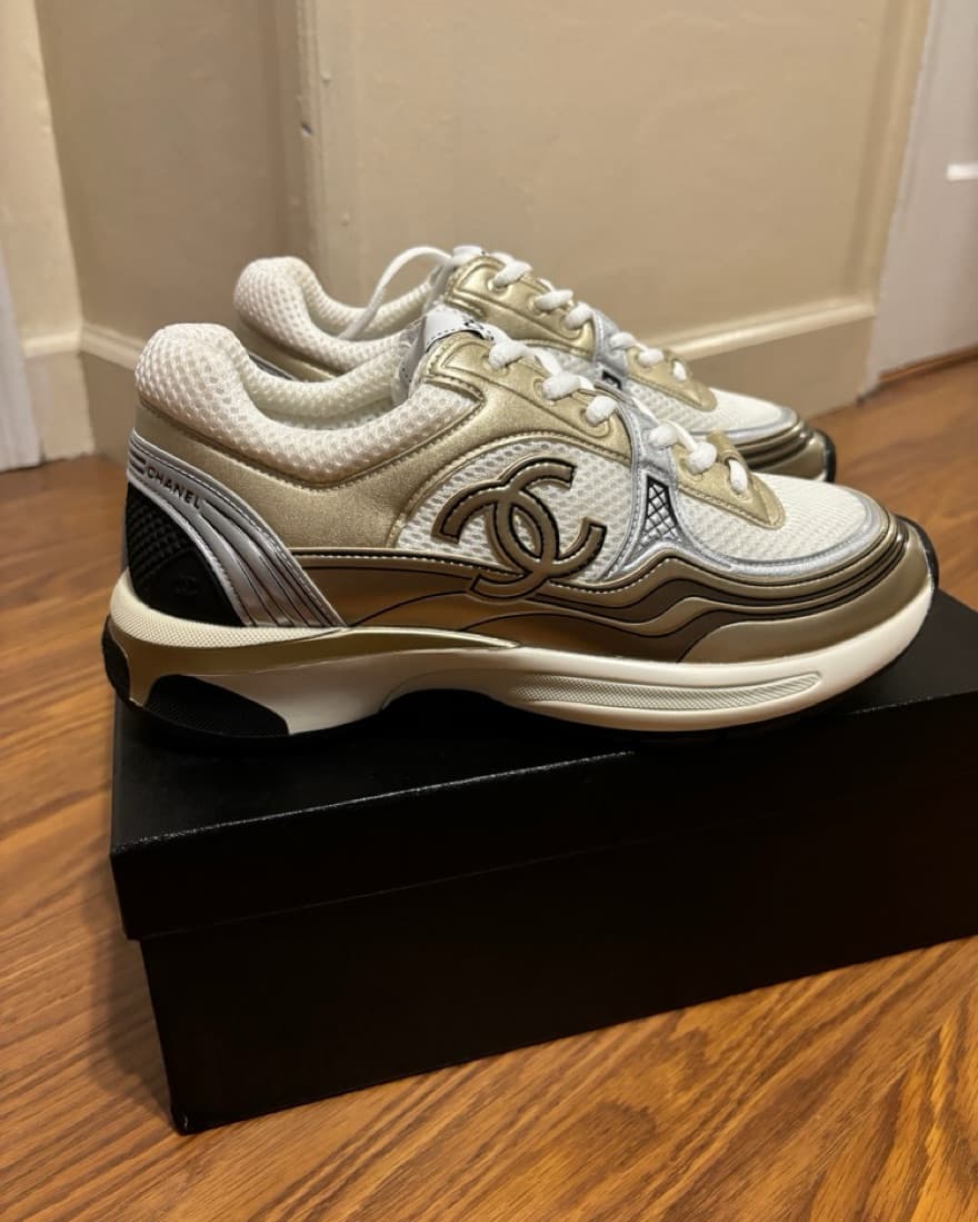Chanel Sneakers Gold/silver  - Image 3