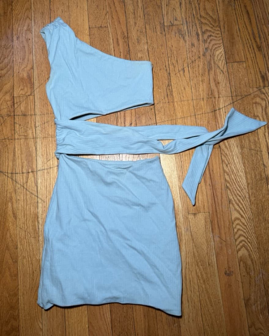 Stylish One-Shoulder Midi Dress - Image 4