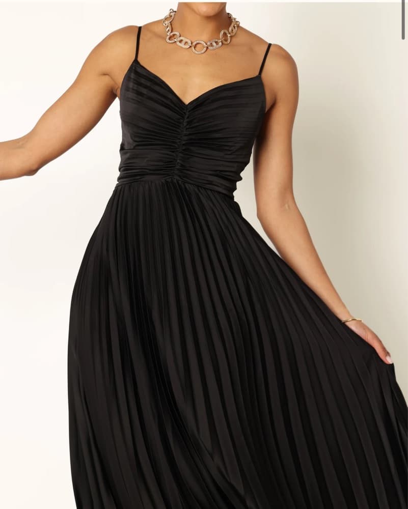 Black Pleated Long Dress - Image 2