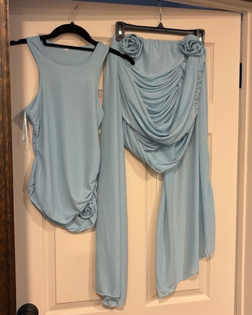 Rose flower appliqué Ruched Skirt Set  - Image 3
