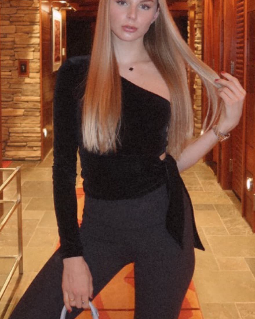 Off The Shoulder Velvet Shirt  - Image 2