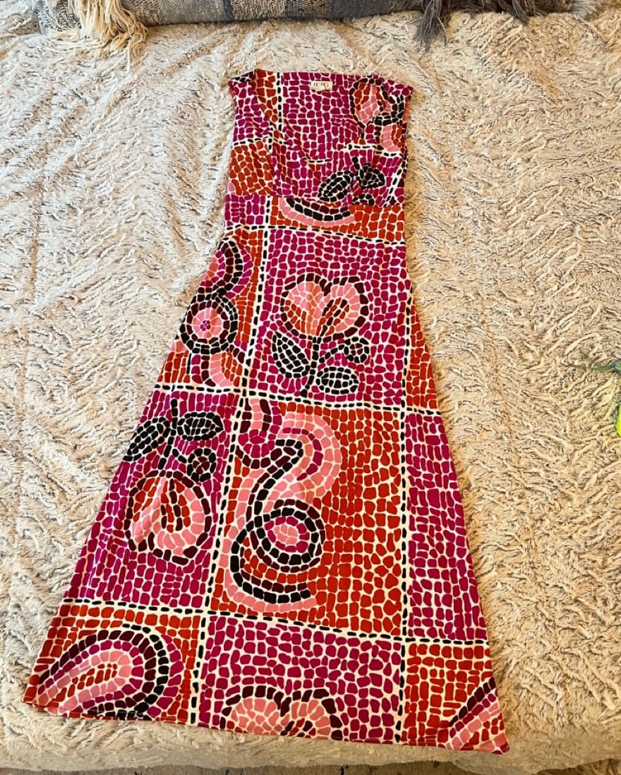 Knee Length Shift Dress BCBG - Image 3
