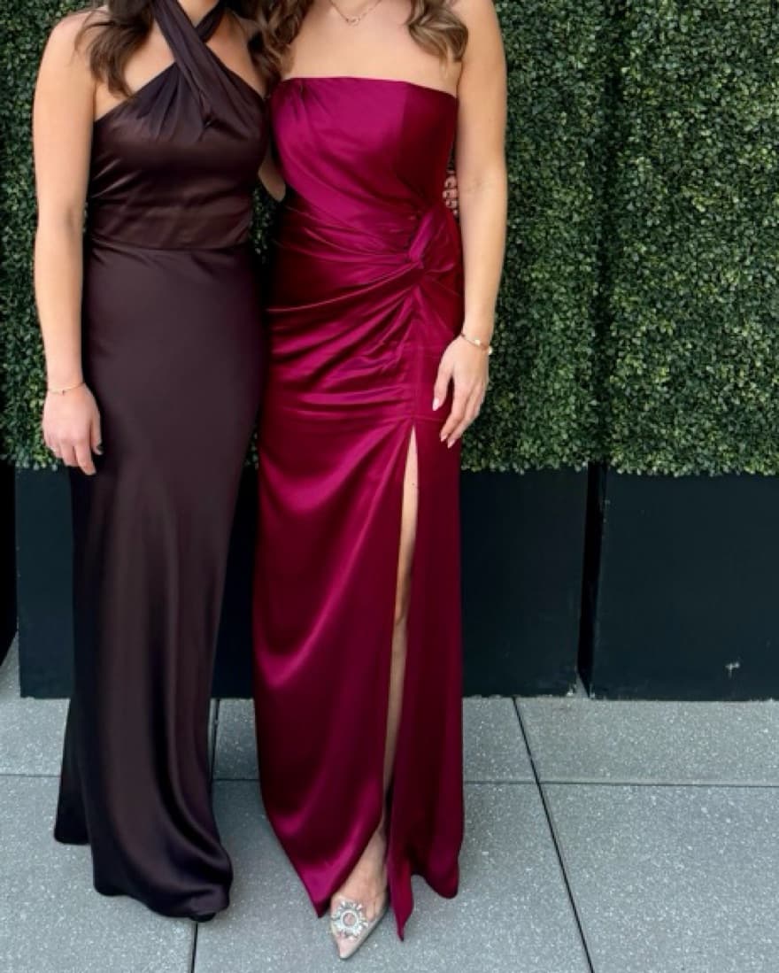 Burgundy Gown, Sau lee Hera Gown  - Image 5