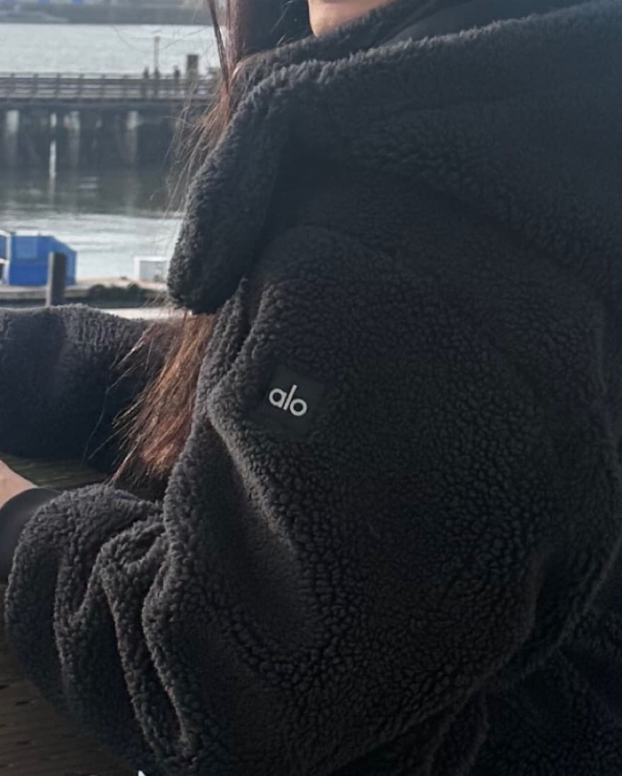 Foxy Sherpa Jacket - Image 4