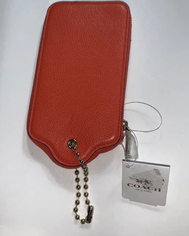 nwt COACH coral hangtag clutch - Image 5