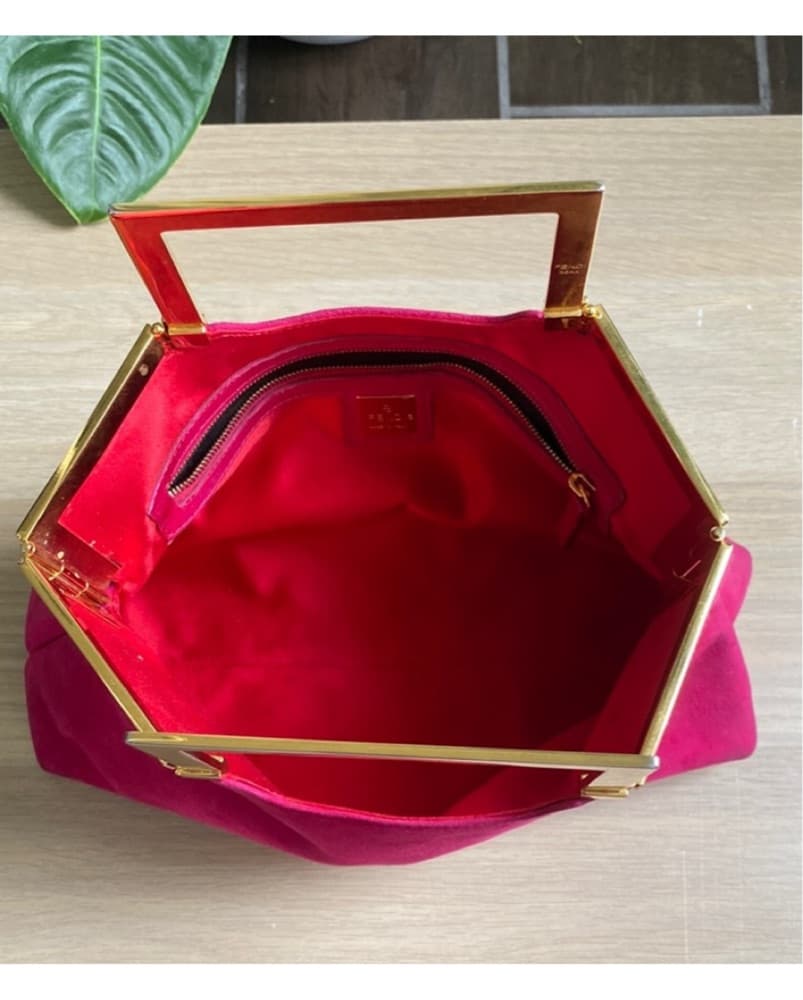 Vintage Fuchsia Fendi Frame Handle Bag - Image 5