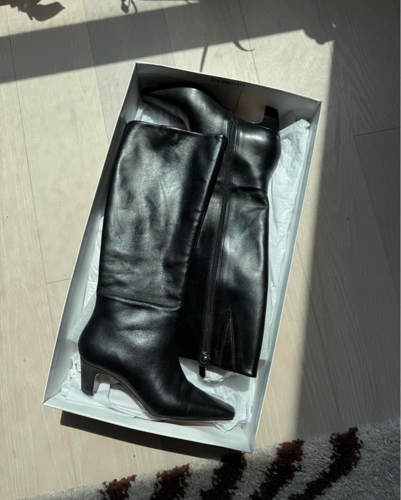 Schutz Delia Up Boot - Image 1
