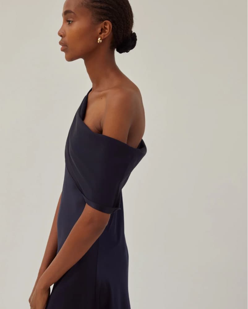 Stunning Black Tie Gown By Heirlome - Image 4