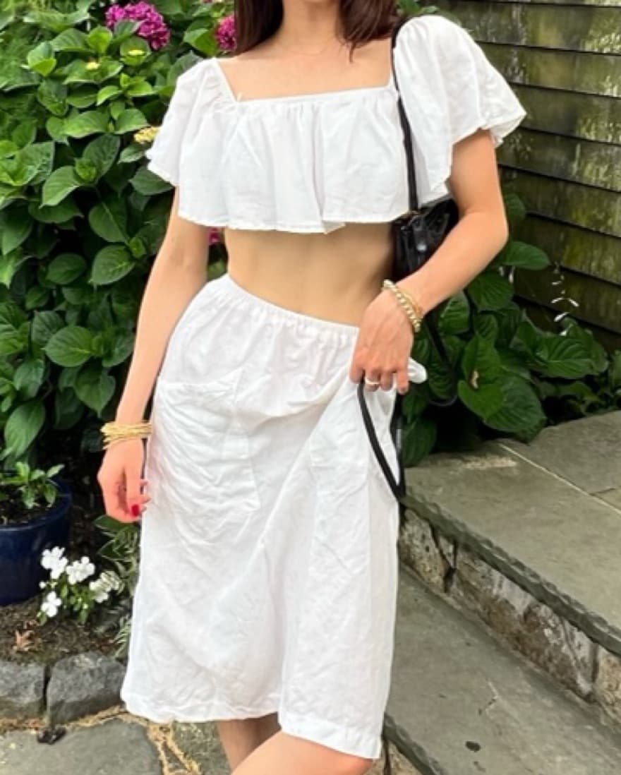 Reformation Linen Set - Image 2