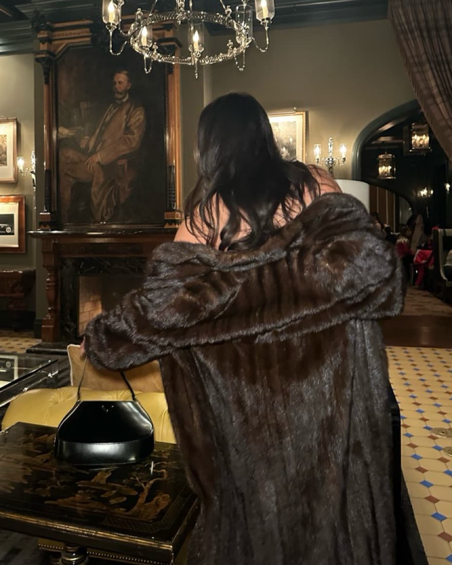 Vintage Fur Coat Mohagany Coat - Image 3