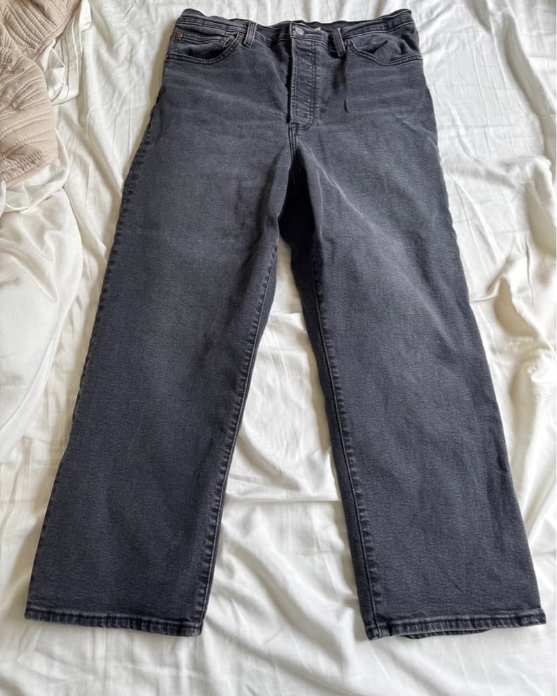 Classic High-Rise Dark Gray Jeans - Image 2
