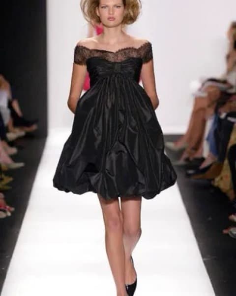 Elegant Black Lace Evening Dress - Image 1