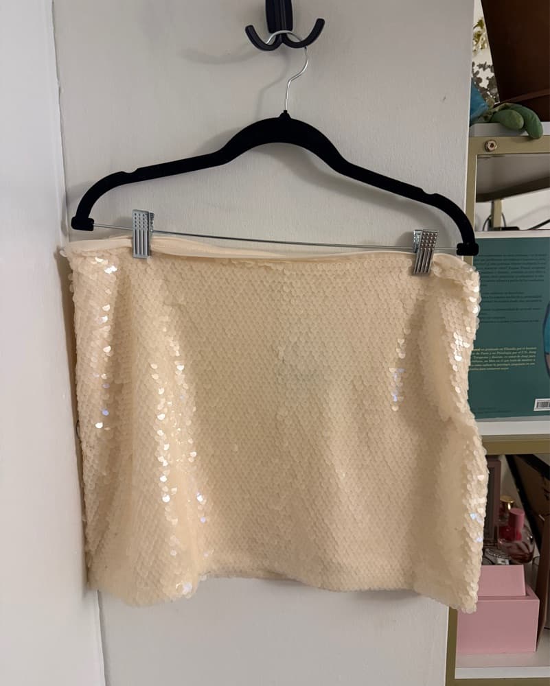 Elegant Sequin Skirt - Image 2