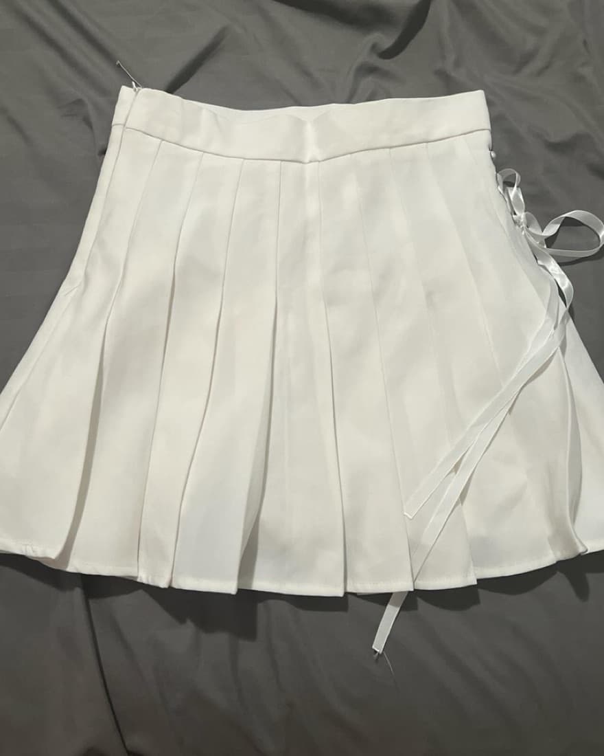 White Lace Up Mini skort  - Image 3