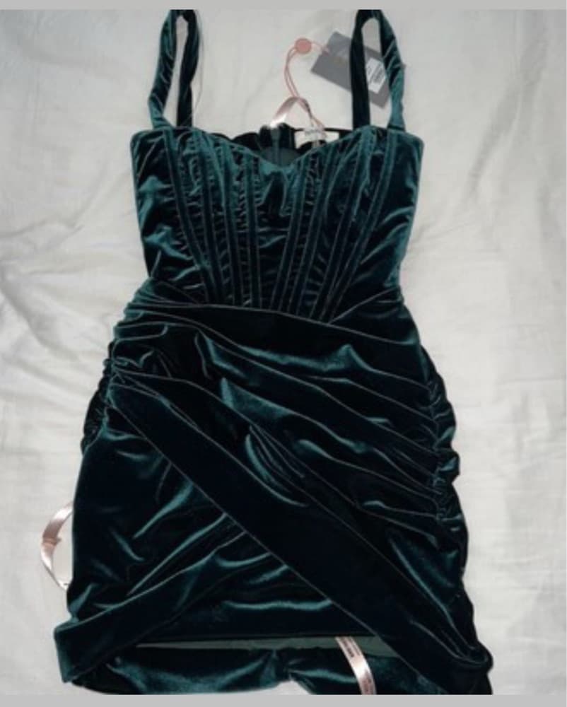 House Of CB ‘Yaz’ Emerald Green Velvet - Image 4