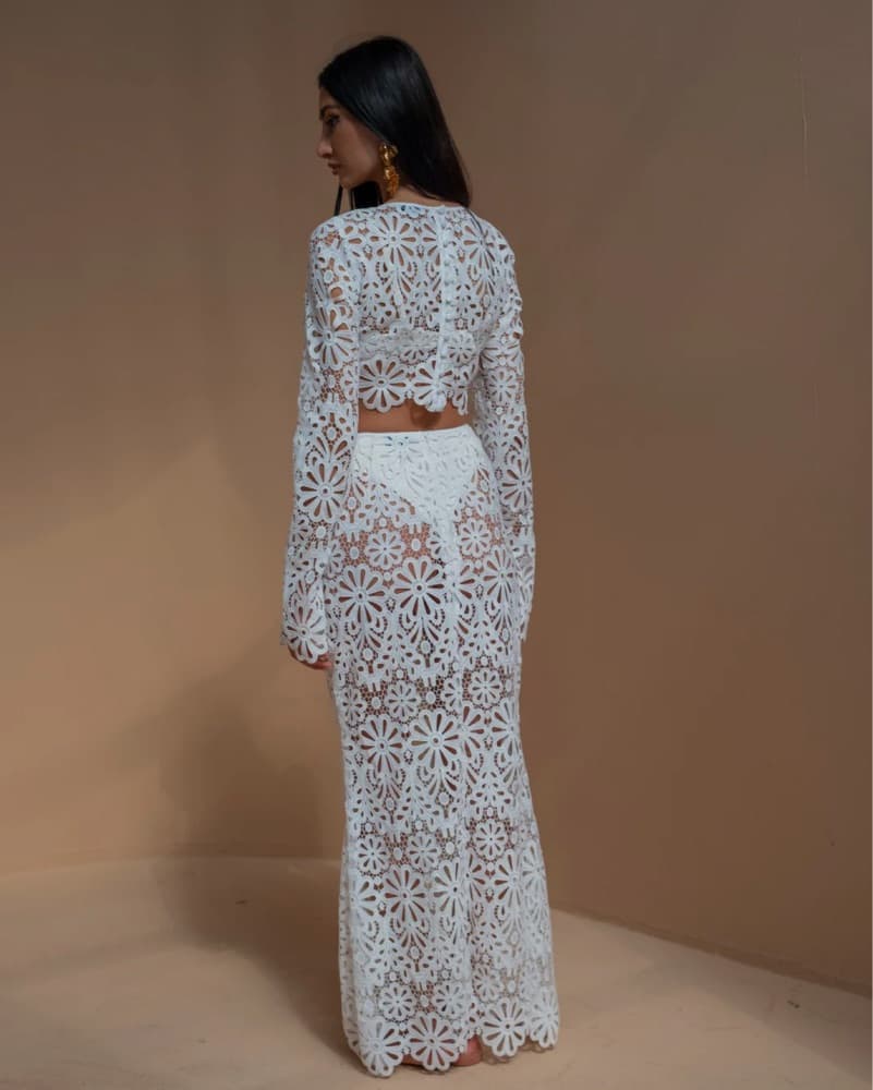 WHITE FLORAL MAXI SKIRT - Image 4