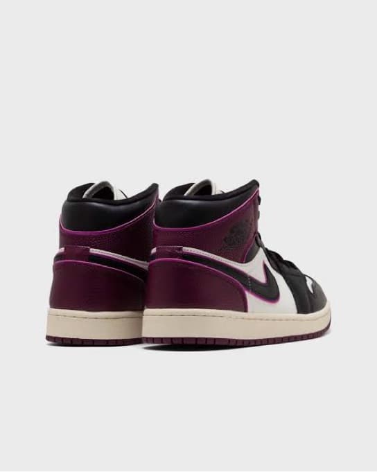 Air Jordan 1 Mid SE - Image 3