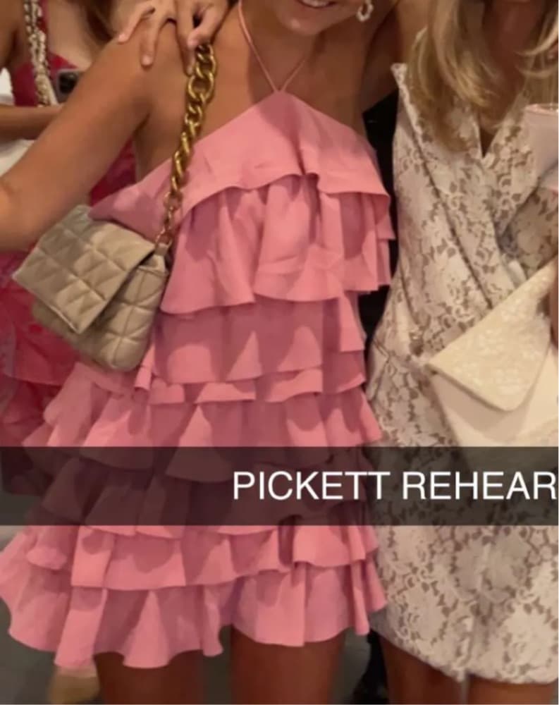 Mini pink ruffle cocktail dress - Image 3