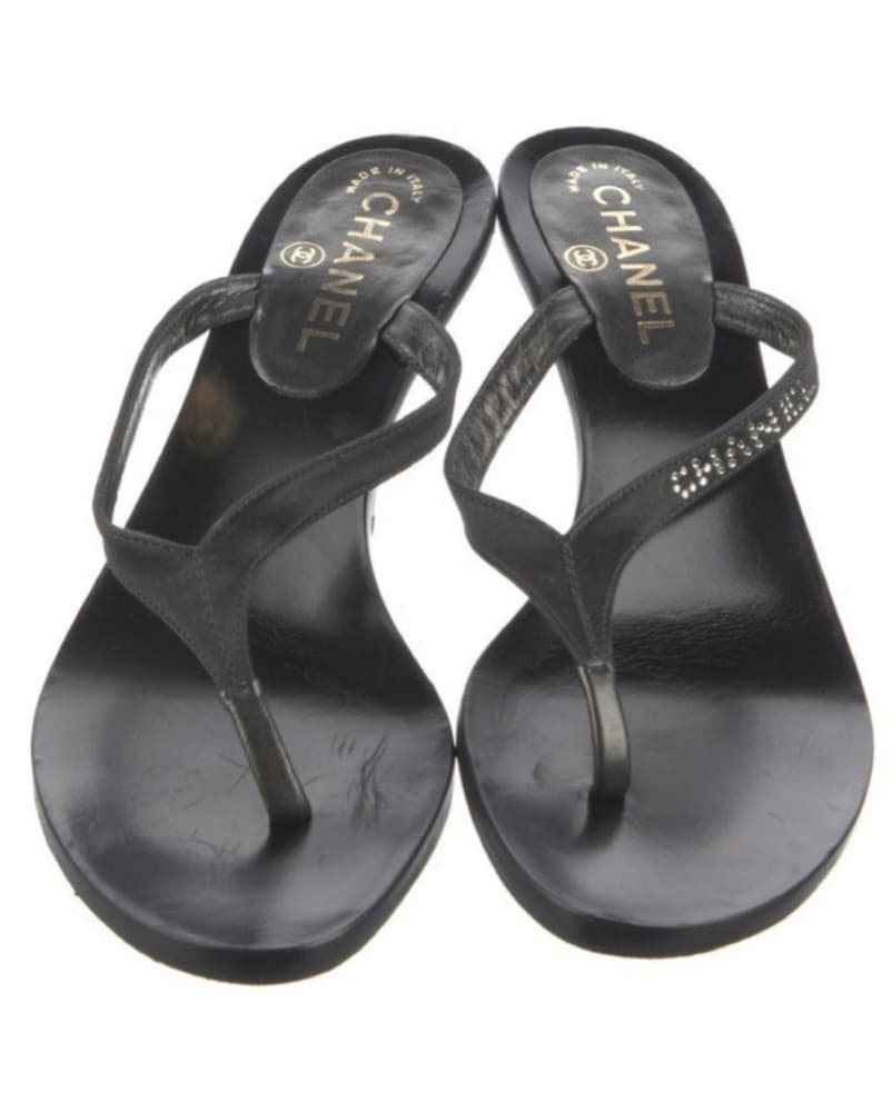 CHANEL Vintage Thong Slides - Image 3