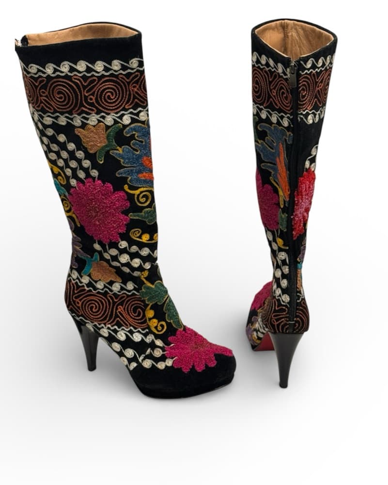 Custom Stylish Floral Embroidered Boots - Image 2