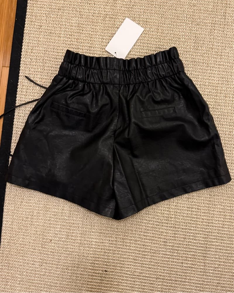 High Waist Wide Leg Leather Shorts - Image 5
