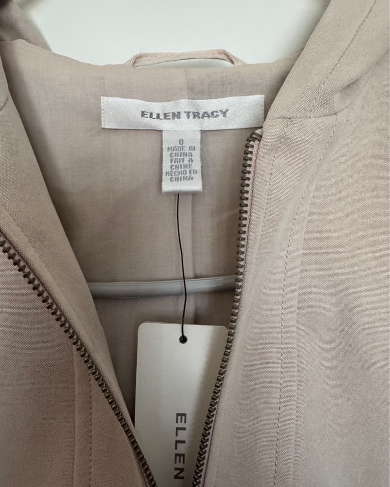 100% Silk Spring Jacket New With Tag - Image 3