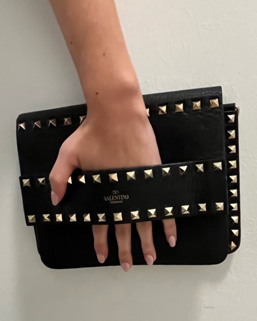 Valentino Rockstud Crossbody/Clutch - Image 3