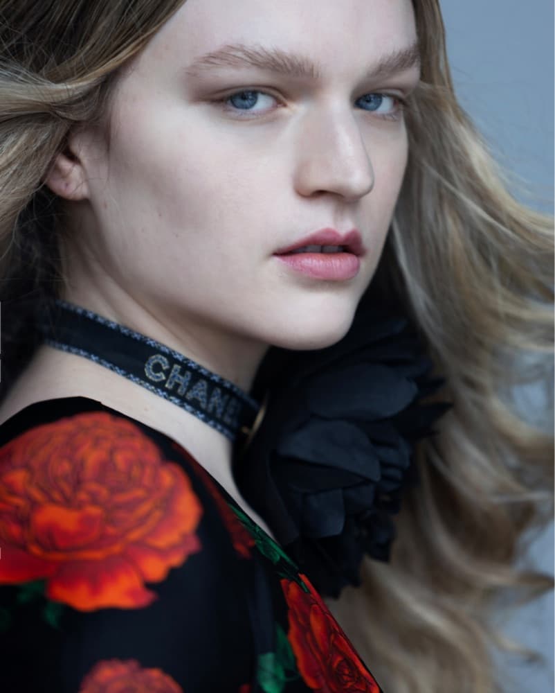 GUCCI Silk Flower Brooch, Can Be Worn as Choker - Image 4