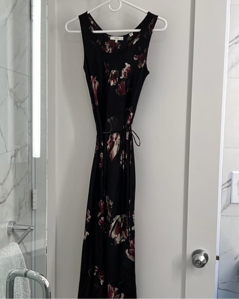 Black Vince Silk Floral Midi Dress - Image 2