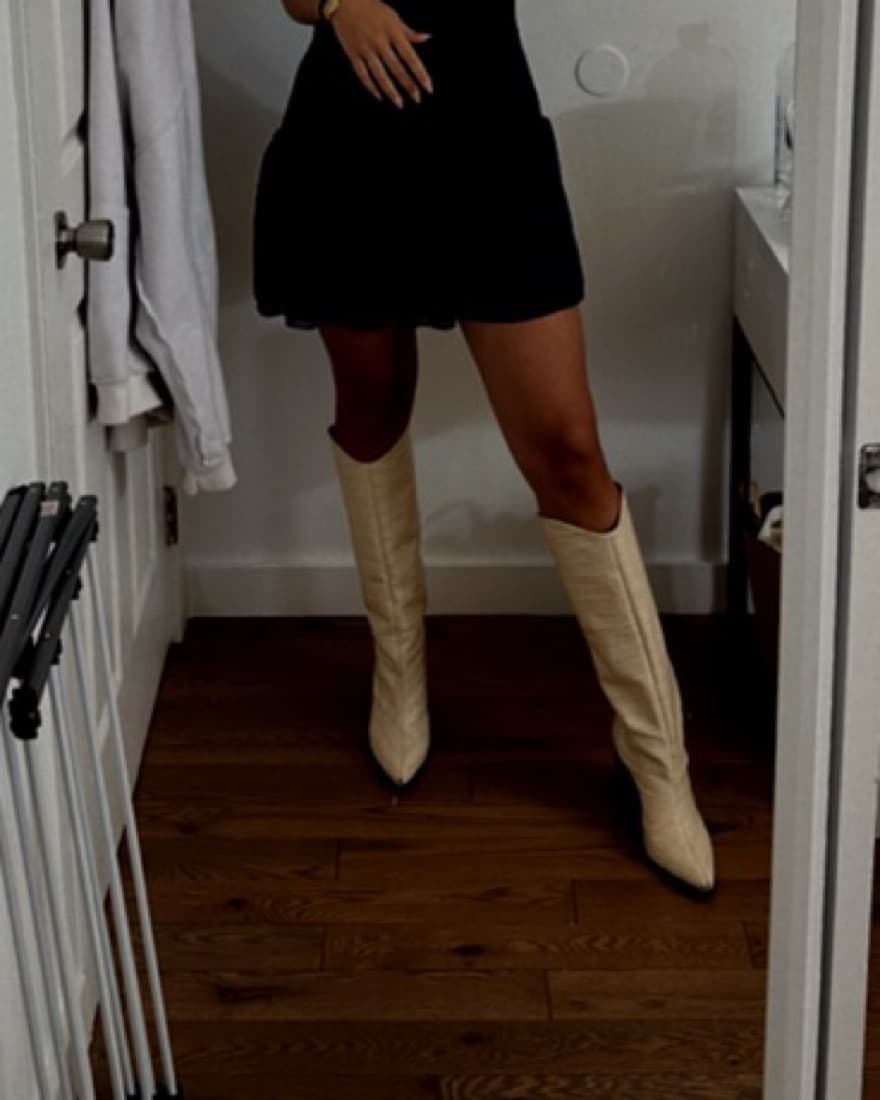 Beautifull White Leather Boots - Image 3