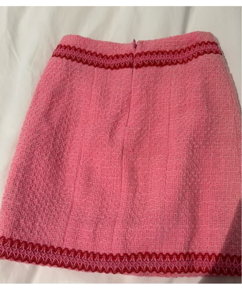 Chanel Pink Tweed Mini Skirt - Image 2