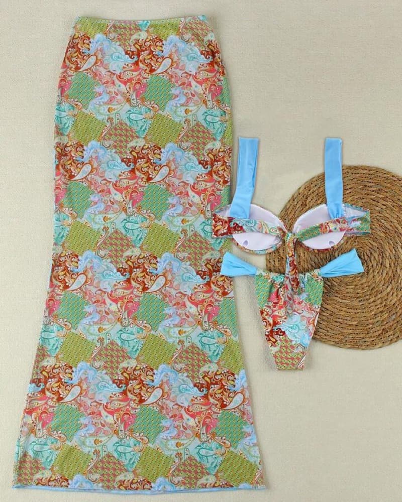 Three Piece Bikini And Skirt Set - Image 2