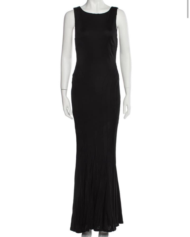Elegant Black Gown - Image 1