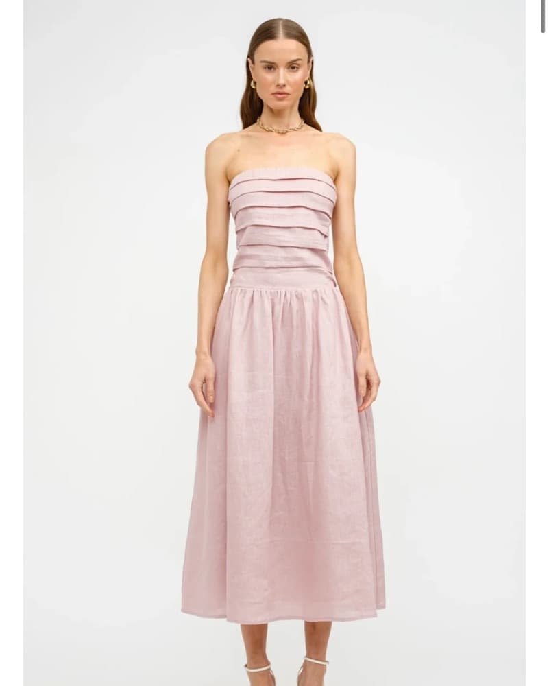Elegant Soft Pink Midi Dress - Image 1