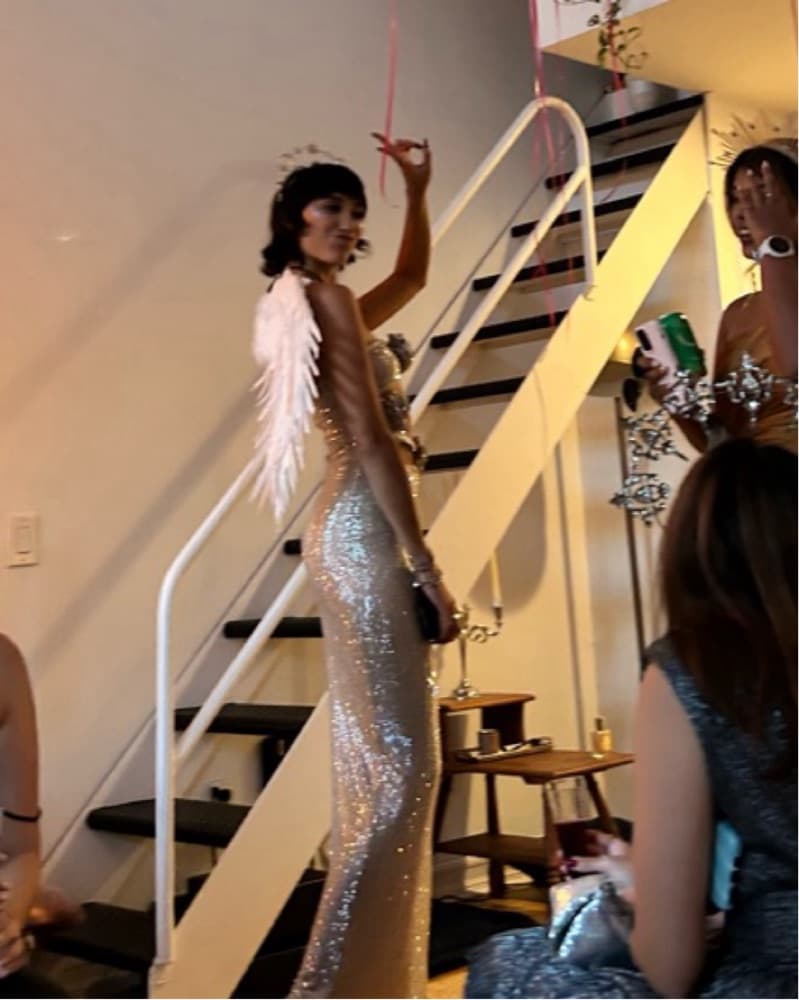 Gold Sparkly Roses Dress - Image 5