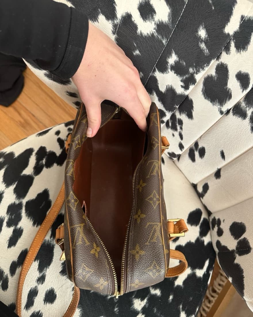 Louis Vuitton 2003 Monogram Shoulder Bag - Image 2