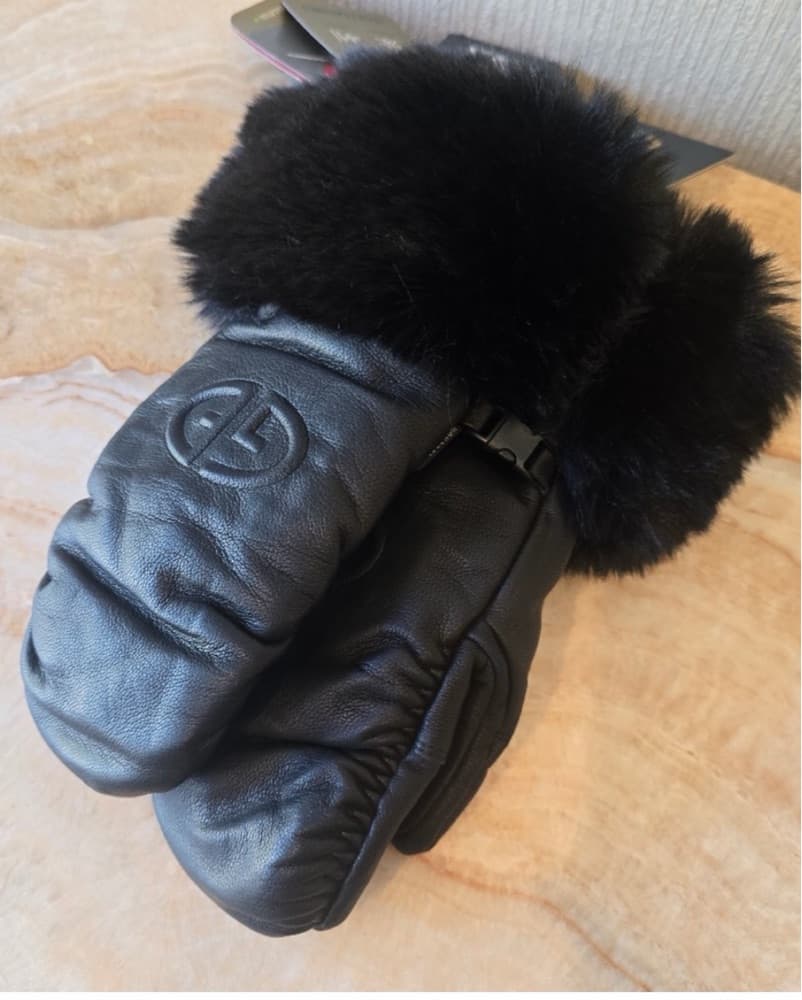 Goldbergh Adore Mittens  - Image 2