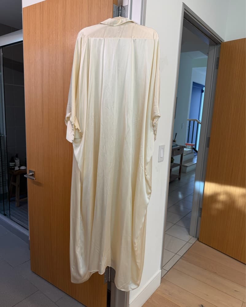 Cream Satin Dress - Image 3