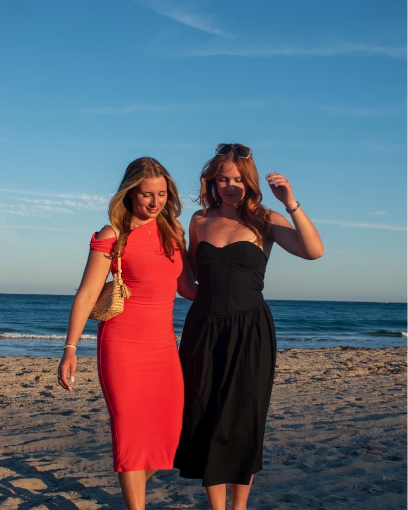 Vibrant Red Bodycon Dress - Image 3