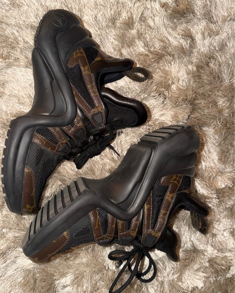 Louis Vuitton sneakers  - Image 3